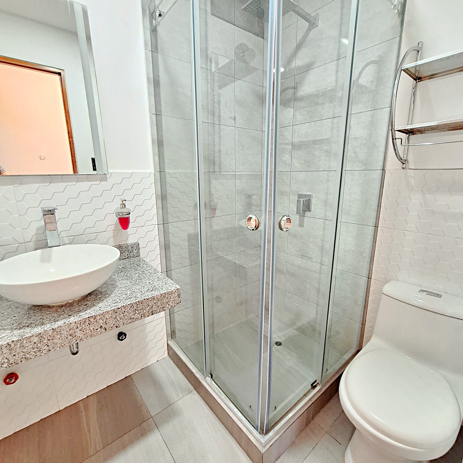 BAÑO2Alquiler Departamento Surquillo